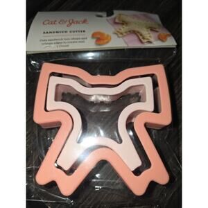 Pink Bow Sandwich Cutter & Crimper - Cat & Jack s4 box